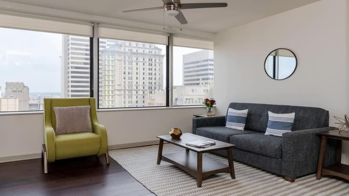 26Th Fl Bold Cozysuites With Pool, Gym Dallas Bagian luar foto